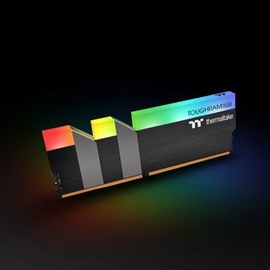 Thermaltake BT-R009D408GX2-4600C19A TOUGHRAM RGB Siyah DDR4-4600Mhz CL19 16GB (2X8GB) Dual Bellek Kiti